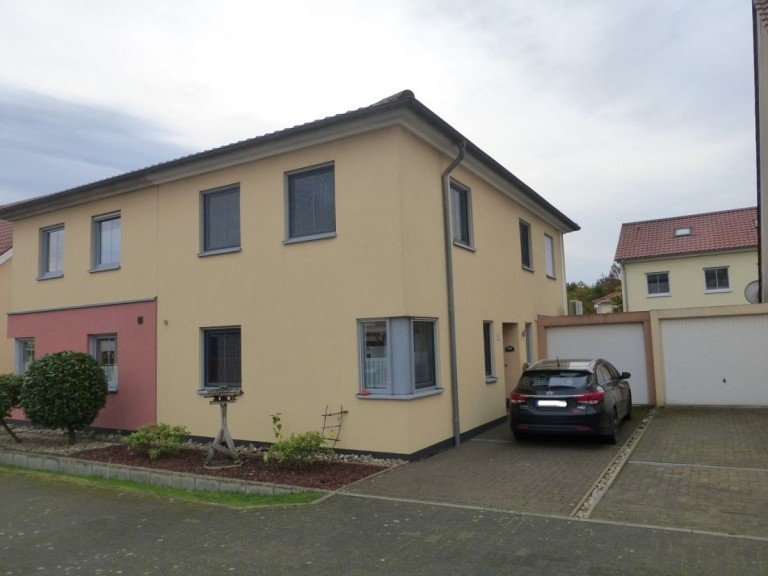 Blick aufs Traumhaus Langenhagen Doppelhaush�lfte ** erfolgreich verkauft**