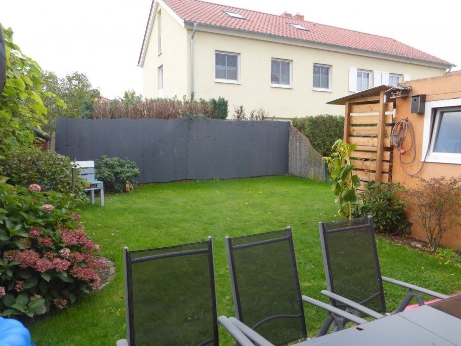 Gartenblick Doppelhaush�lfte Langenhagen