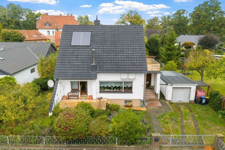  Wedemark Haus 1-2 Familienhaus mit Platz Innen und Au�en